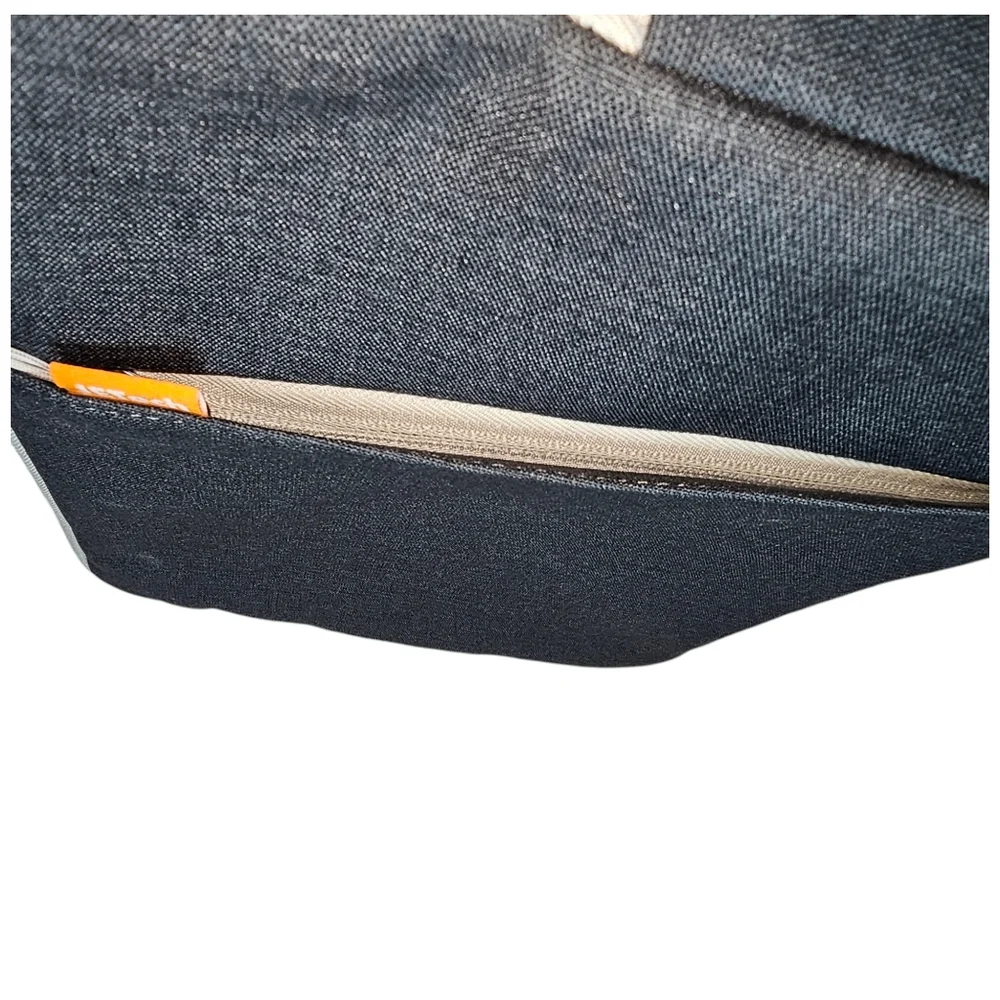 JETech Gray Fabric Laptop Sleeve Case - Lightweight & Durable - EUC